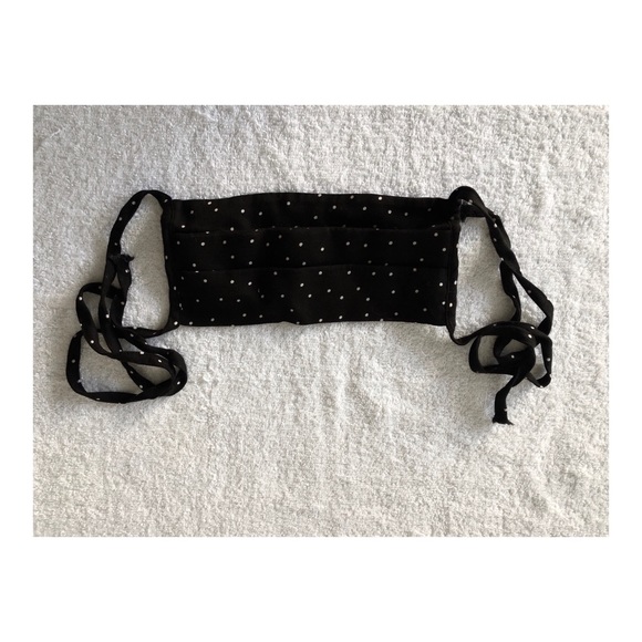 Reformation Masks - Polka Dot Print - Picture 6 of 7